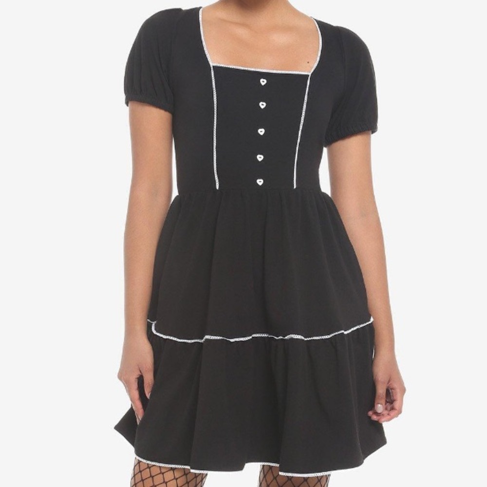 NWOT Black Square Neck Tiered Dress Hot Topic Gothic Goth Valentine’s Day
